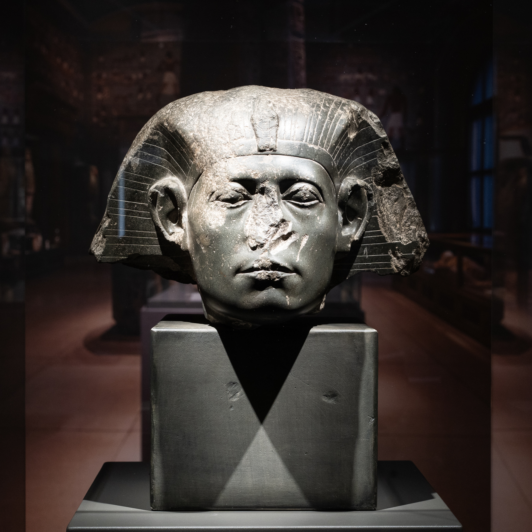 Una sfinge l’attrae. Massimiliano d’Asburgo e le collezioni egizie tra ...